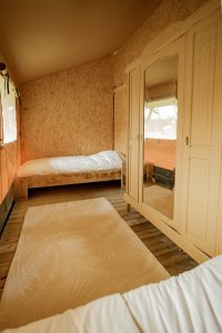 slaapkamer 1 in safaritent Burning Man