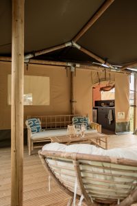 Het terras van de Rock in Rio safaritent