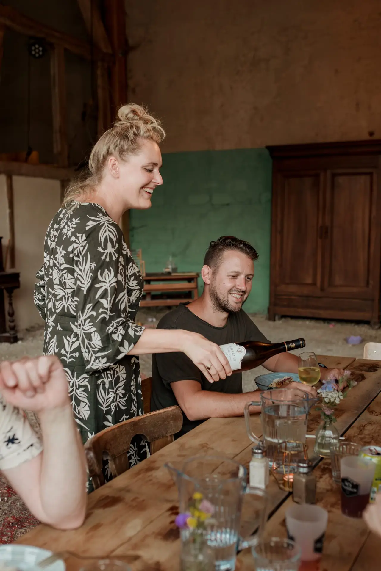 Marleen vous sert le meilleur Chablis