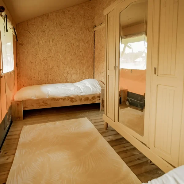 chambre 1 dans la tente safari Burning Man